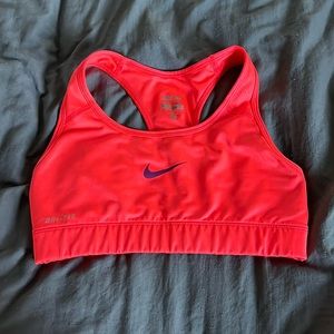 Nike Pro Sports Bra